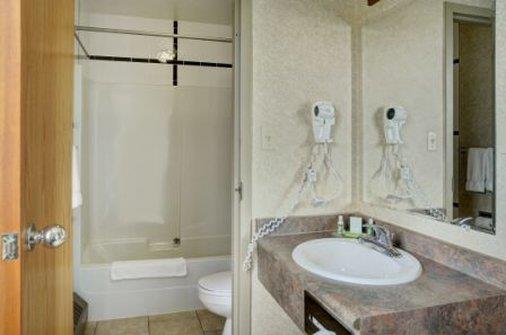 Lakeview Inns & Suites - Hinton Ruang foto